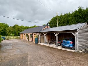 Double Garage, Carport and Barn- click for photo gallery